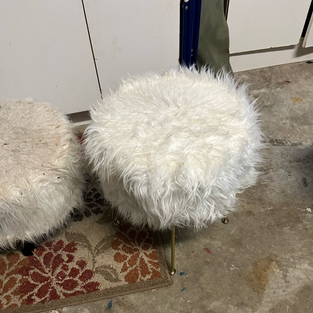 Luxurious White Faux Fur Ottoman